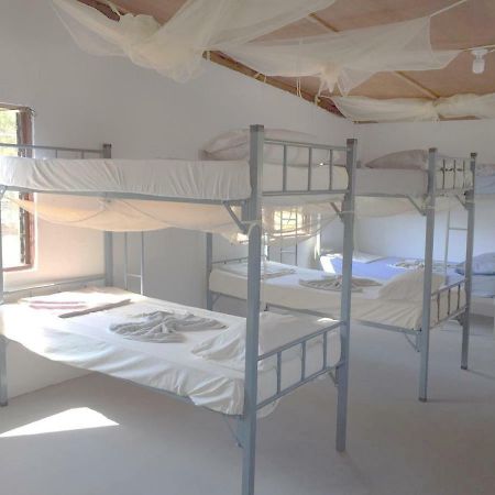 Atauro Dive Resort Backpackers Hostel Beloi Zewnętrze zdjęcie